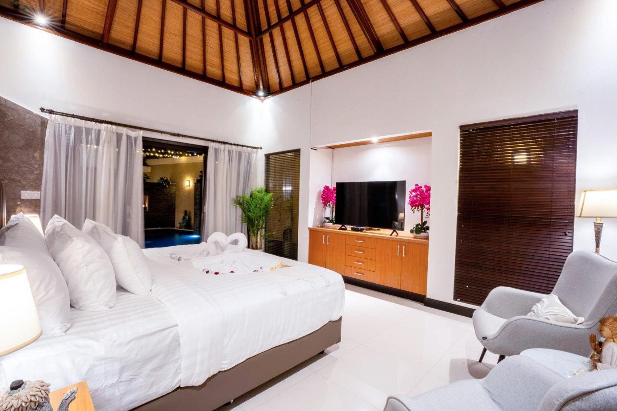 Focus On 4 Villa Seminyak  Exterior photo